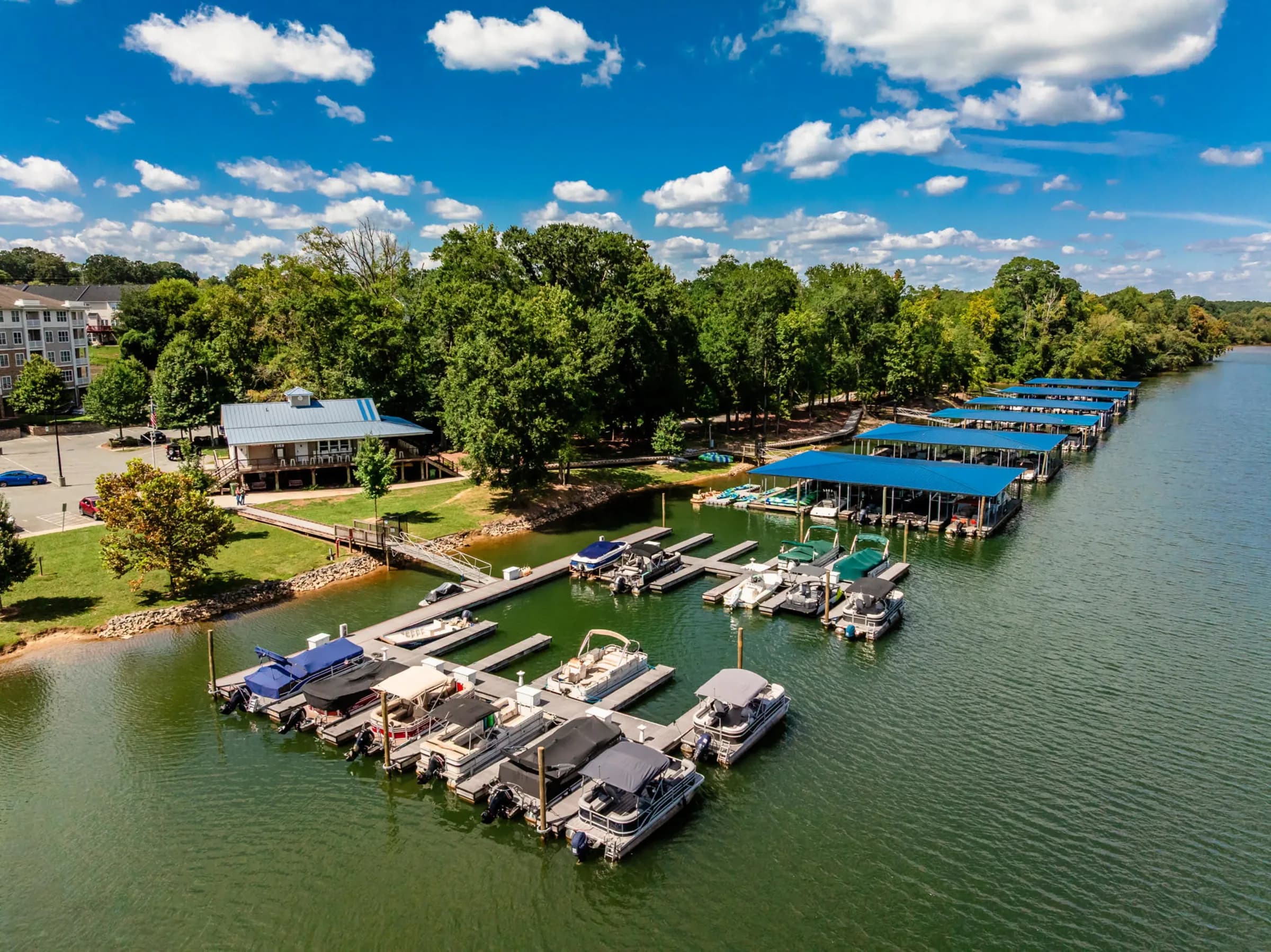 Marinas waterfront construction work